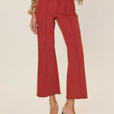 Remi Stretch Kick Flare