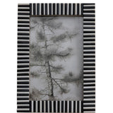 Ribbed Black and White Picture Frame (4x6 photo)